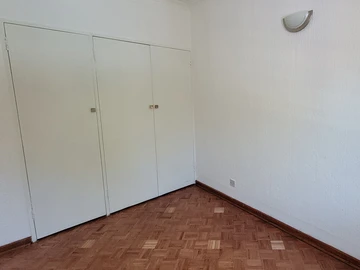 3 Bedroom Flat & Apartment