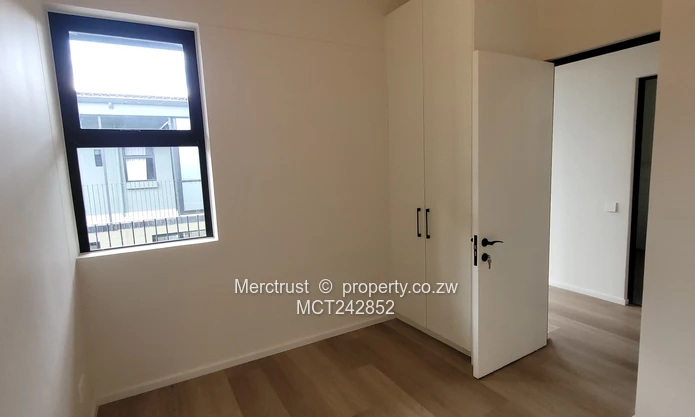 Stunning executive apartment! (Sole Mandate)