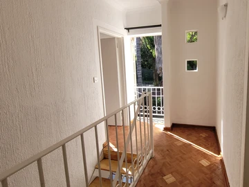 3 Bedroom Flat & Apartment