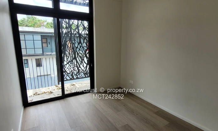 Stunning executive apartment! (Sole Mandate)